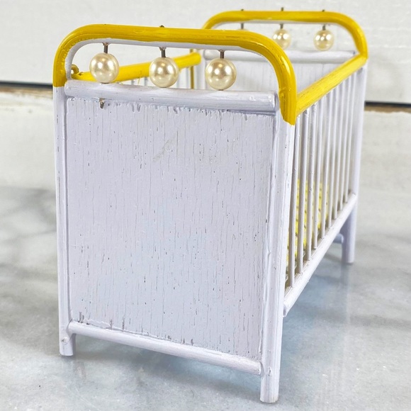 Dollhouse Crib from 1960's Metal w/ Pearls - Picture 3 of 7